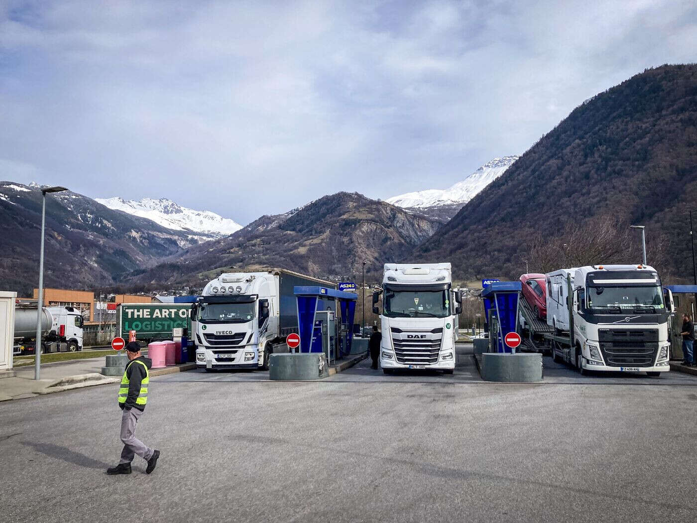 « Le gazole y est moins cher que sur l’autoroute » : une station-service savoyarde interdite aux poids lourds