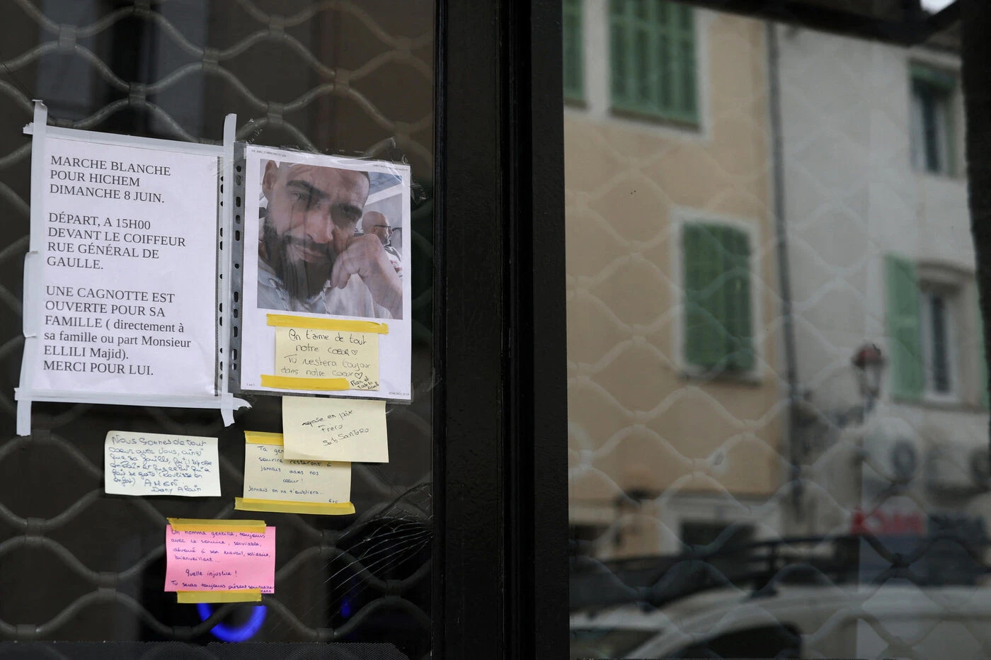 Meurtre raciste dans le Var : « Il m’a coincé entre sa voiture et le mur », le survivant de l’attaque et son cousin racontent