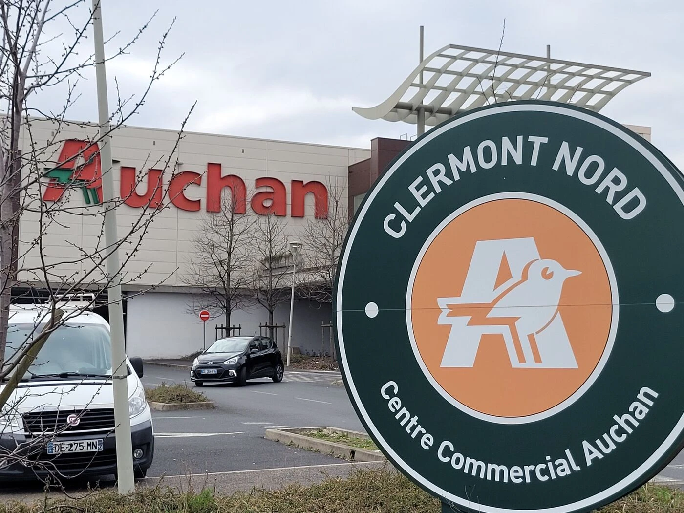 Clermont-Ferrand : HMarket veut reprendre l’ancien Auchan Nord, le projet divise et glisse sur le terrain religieux et politique