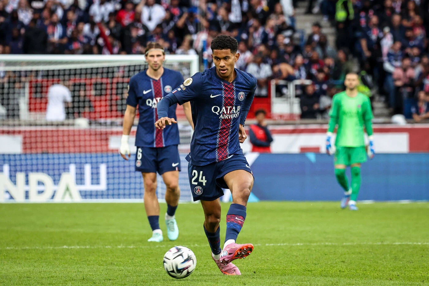 PSG-Atalanta Bergame : avec une attaque Barcola, Mayulu et Kvaratskhelia