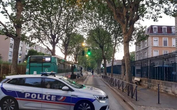 Val-de-Marne : un jeune homme tué par balle et un autre grièvement blessé à Ivry