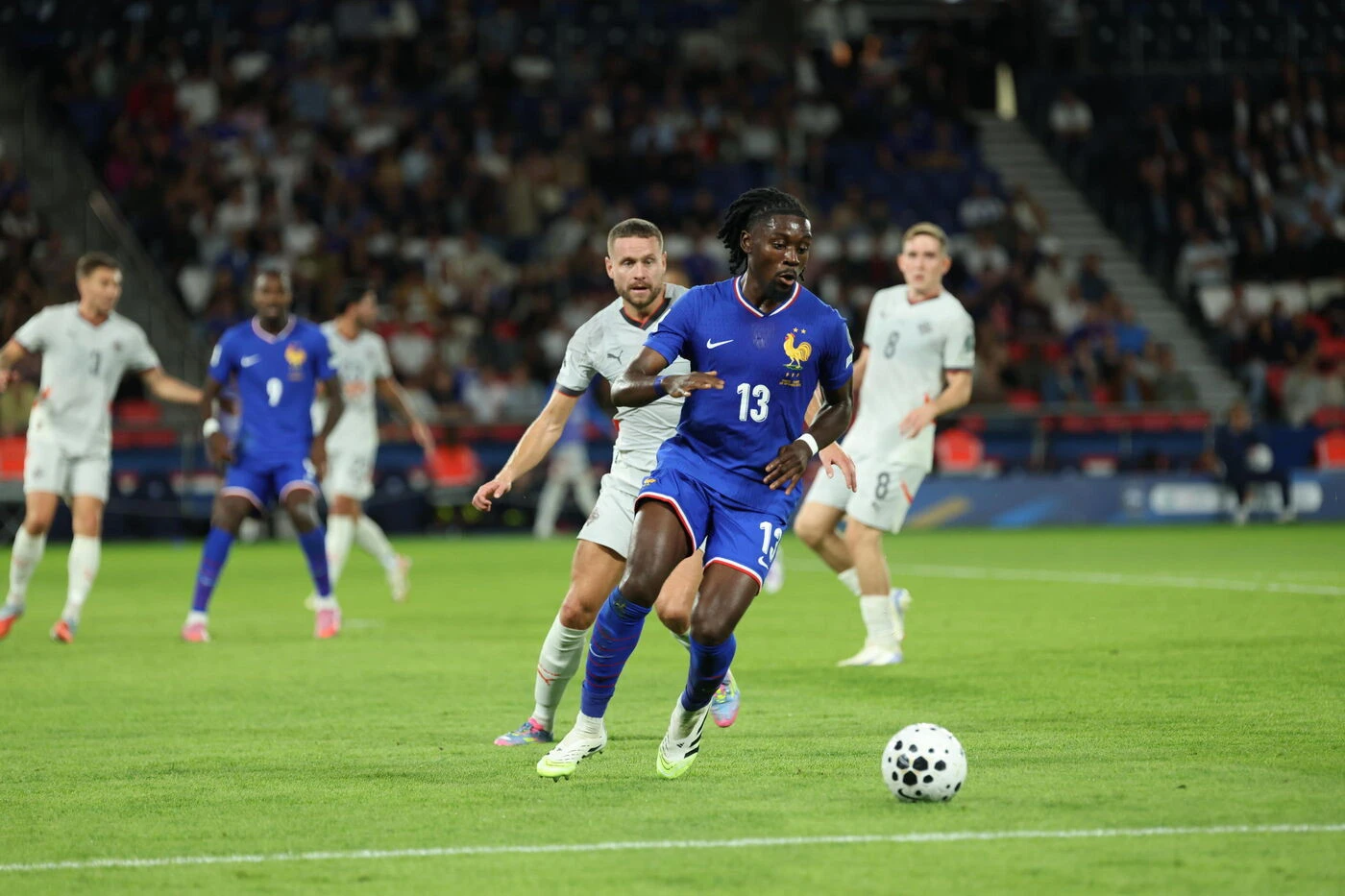 Islande - France : des changements attendus avec Mateta, Koné, Digne et Koundé ?