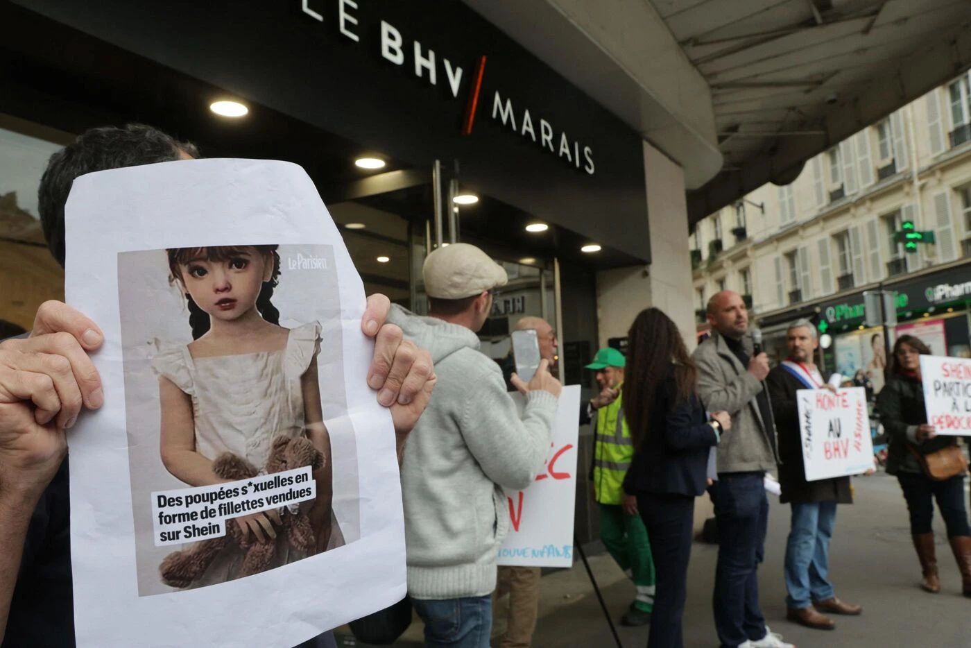 Poupées sexuelles : la Haute-commissaire à l’Enfance Sarah El Haïry souhaite des contrôles chez les acheteurs, « potentiellement des pédocriminels »