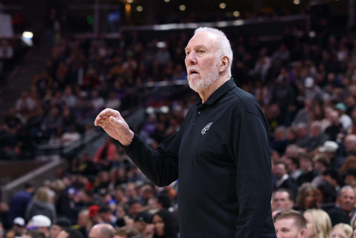 NBA : Gregg Popovich, l’entraîneur des Spurs, donne des nouvelles rassurantes six semaines après son AVC