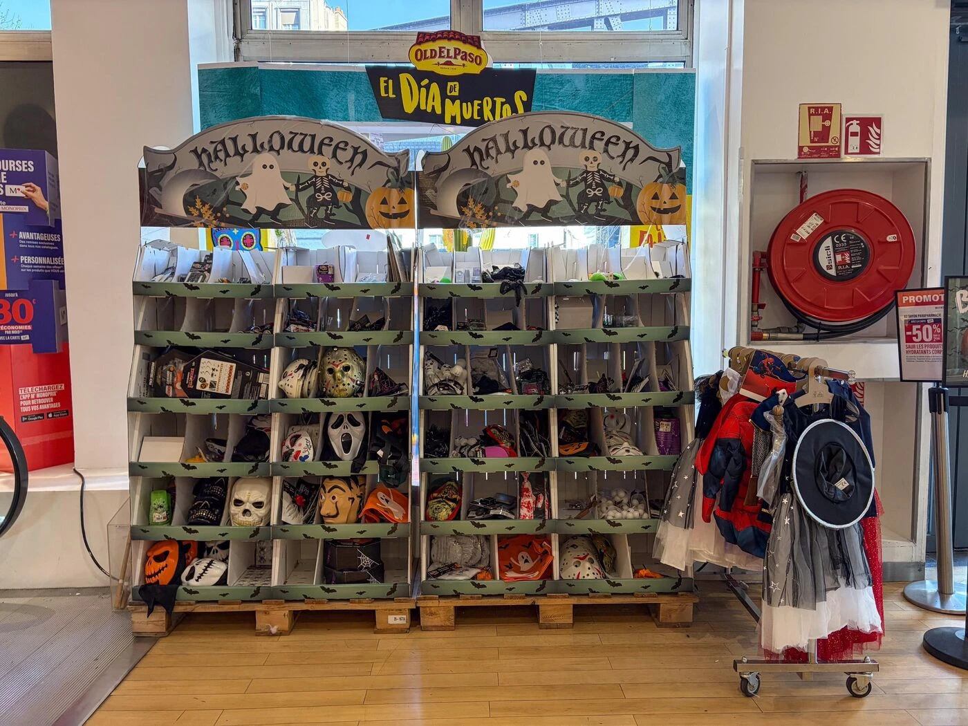 Bonbons, décoration, déguisements… Comment Halloween relance la consommation