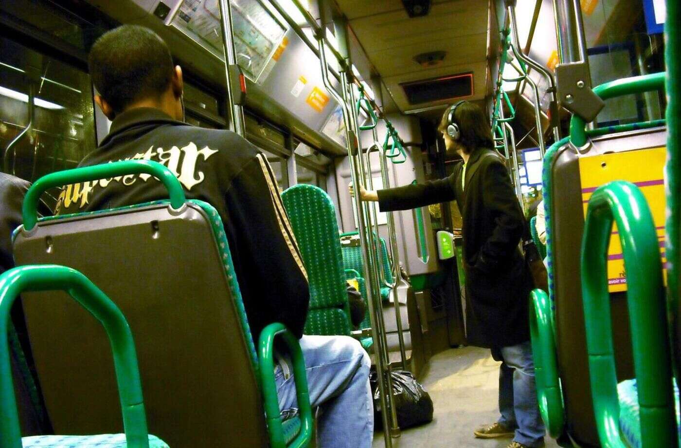 Paris : un chauffeur de bus menacé au fusil à pompe dans le XVIe arrondissement