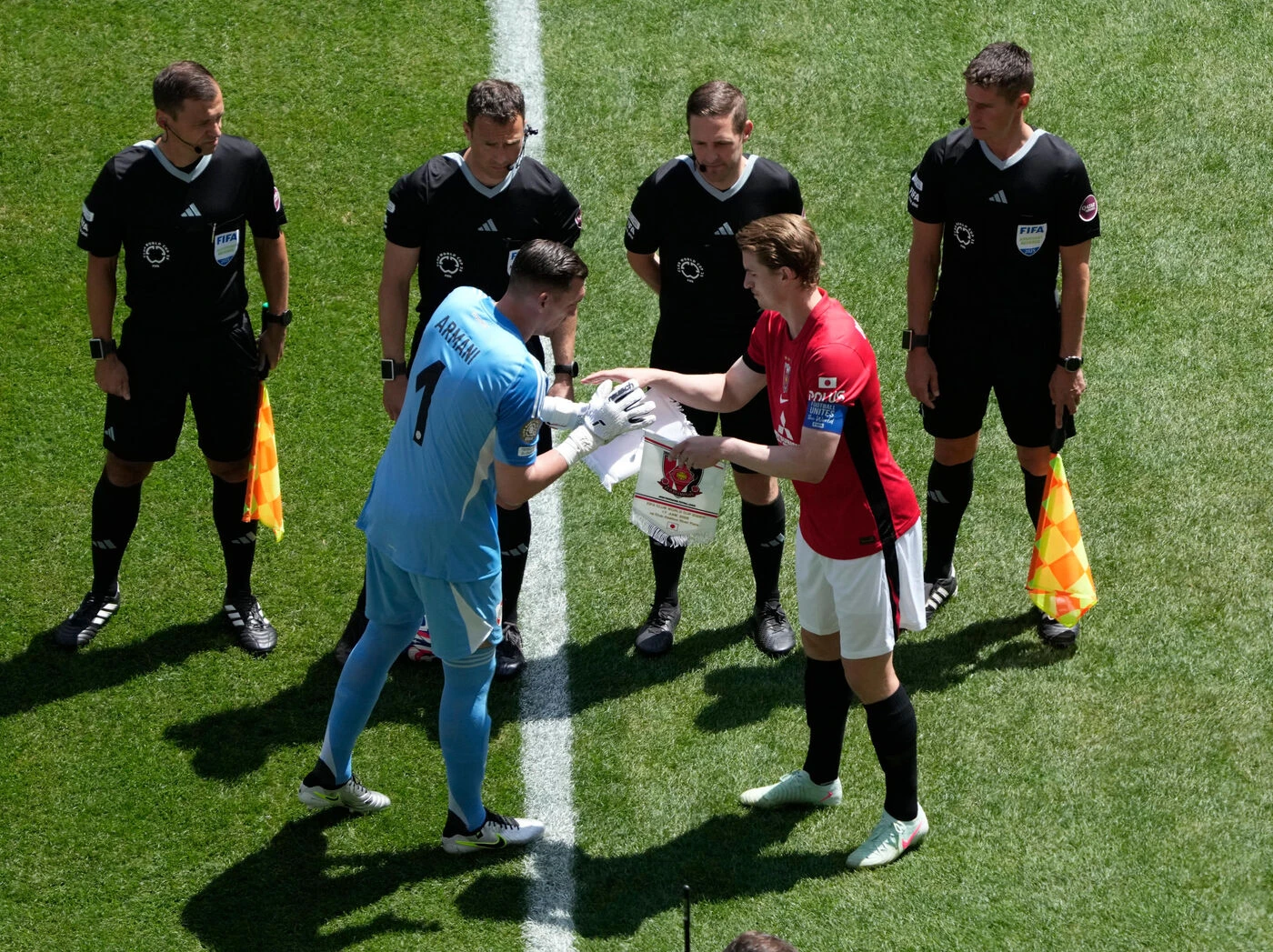 « Le dispositif était nouveau » : pourquoi le capitaine des Urawa Red Diamonds n’a pas serré la main de ses adversaires