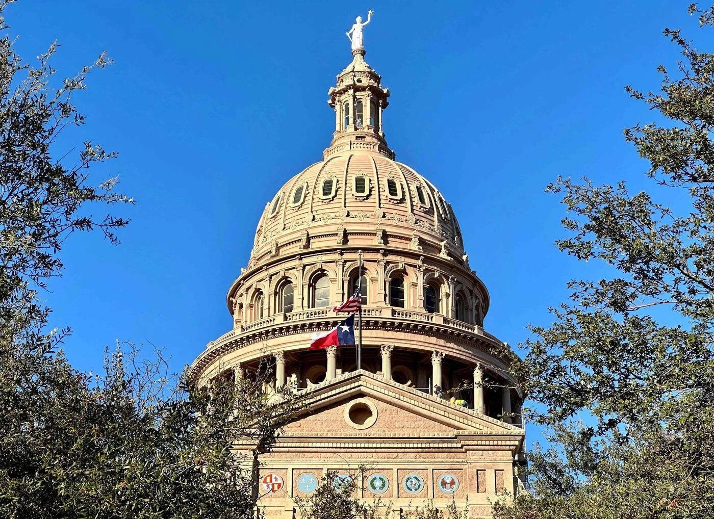 Sous la pression de Trump, le Texas adopte sa nouvelle carte électorale accusée de « réduire au silence les minorités »