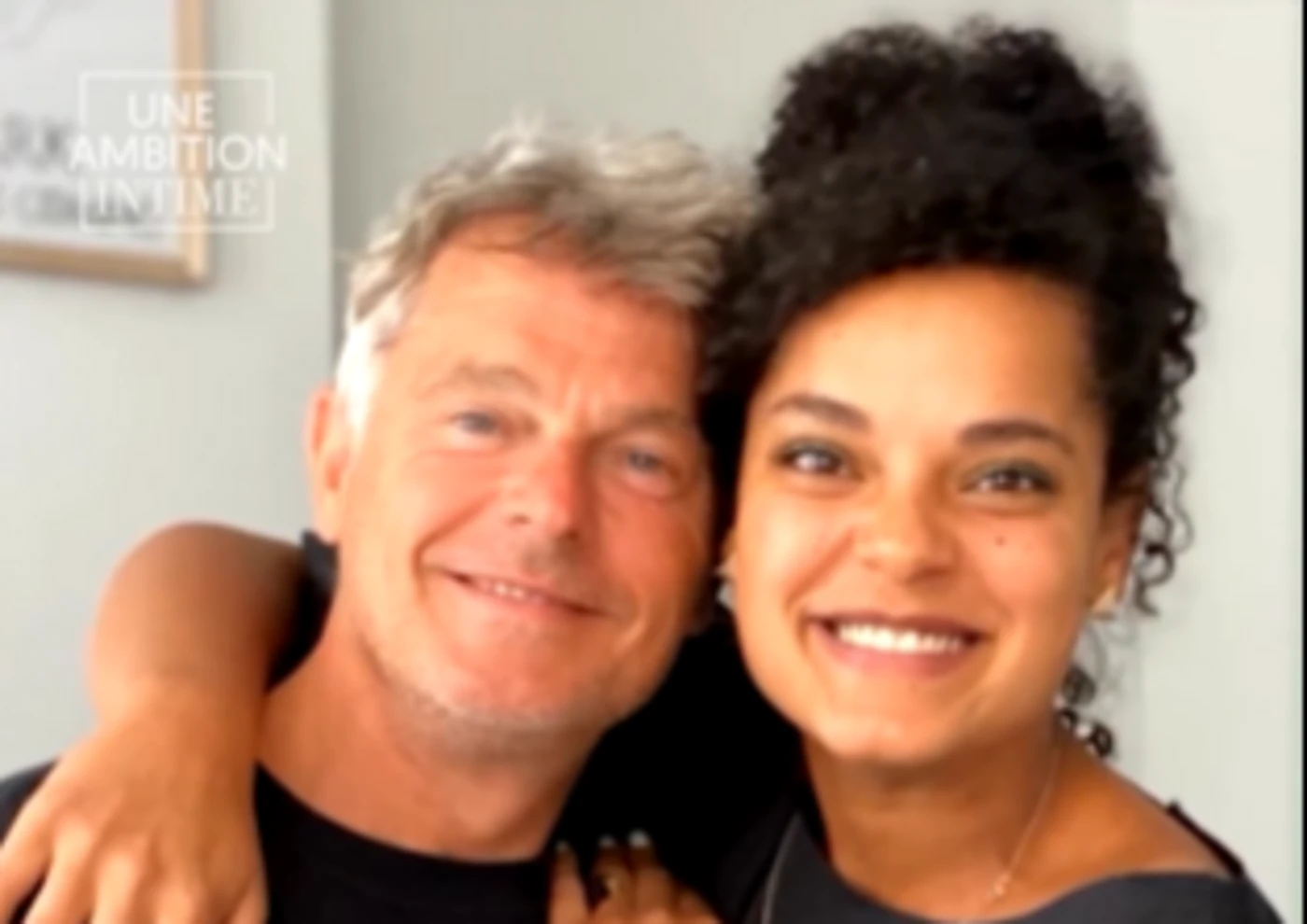 « Rien que le fait d’y repenser... » : en larmes, Fabien Roussel évoque la victoire de sa fille contre le cancer