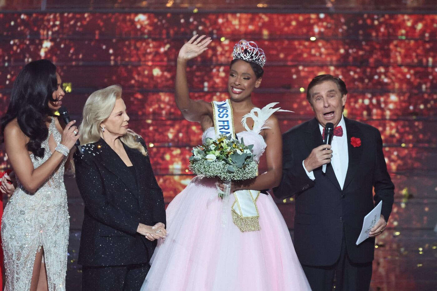 Audiences TV : Miss France 2025 fait un carton sur TF 1 avec 7,43 millions de téléspectateurs