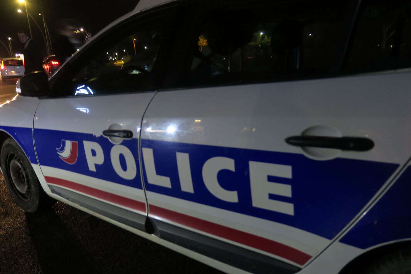 De faux policiers séquestrent et volent un homme chez lui, en pleine nuit, à Saint-Denis