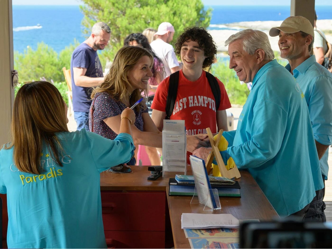 Audiences TV : « Camping Paradis » caracole en tête, « Lego Masters » au plus bas pour son retour