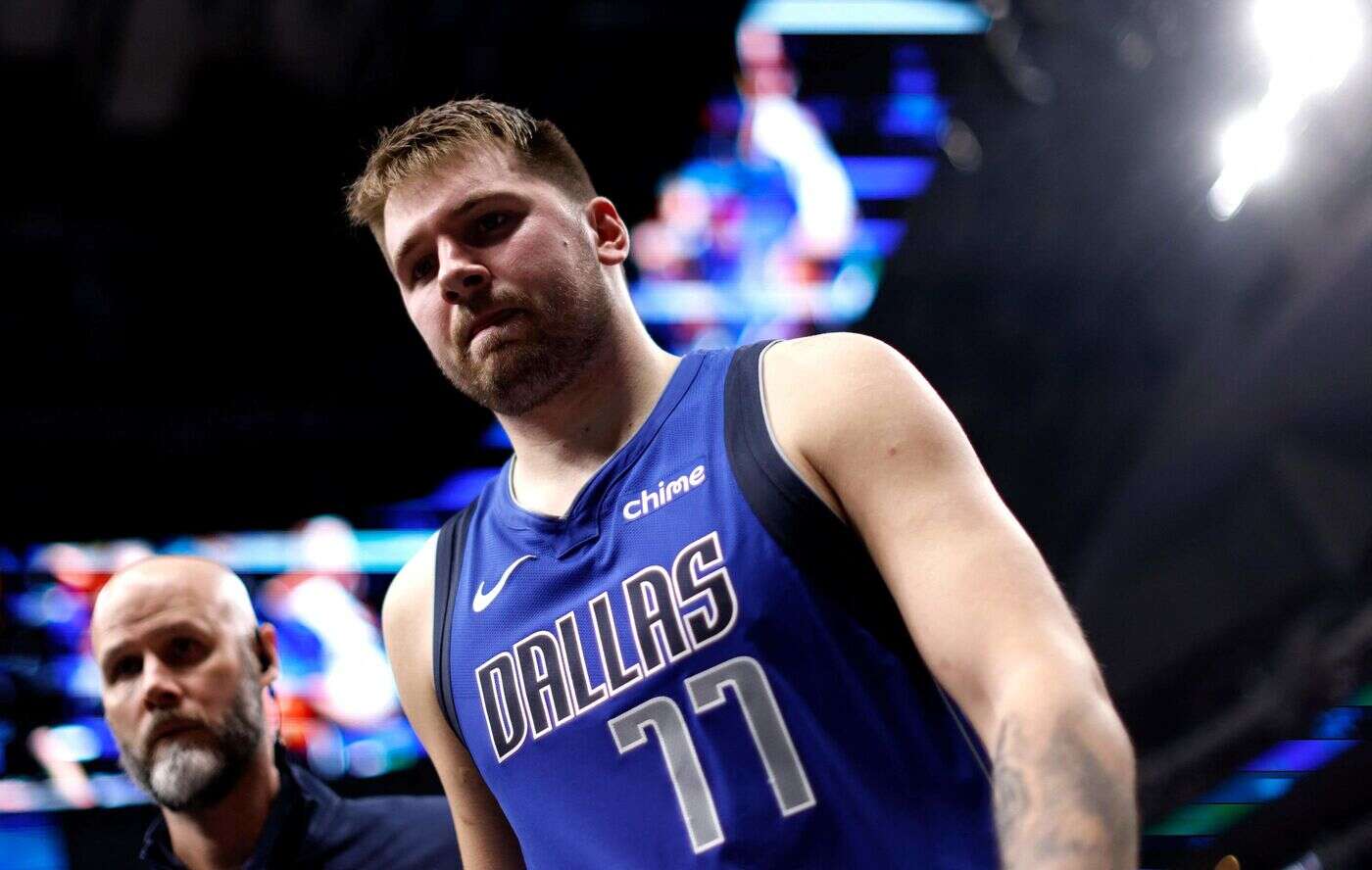 NBA : la vidéo de la blessure de Luka Doncic sur un appui en plein « Christmas Day »