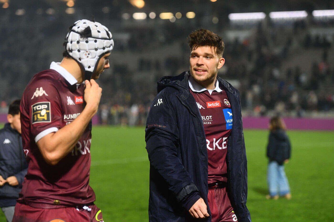 « Je reste un joueur de l’équipe de France », assure Matthieu Jalibert après avoir été écarté de la tournée