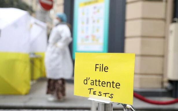 Covid-19 : «Il y a une menace liée au variant Delta en France », prévient Gabriel Attal