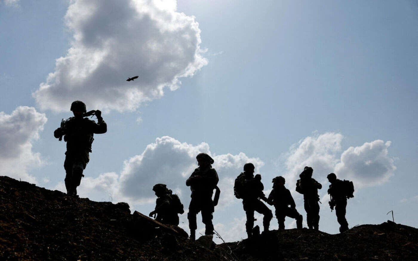 L’armée israélienne annonce avoir frappé deux sites au Liban « qui contenaient des armes du Hezbollah »