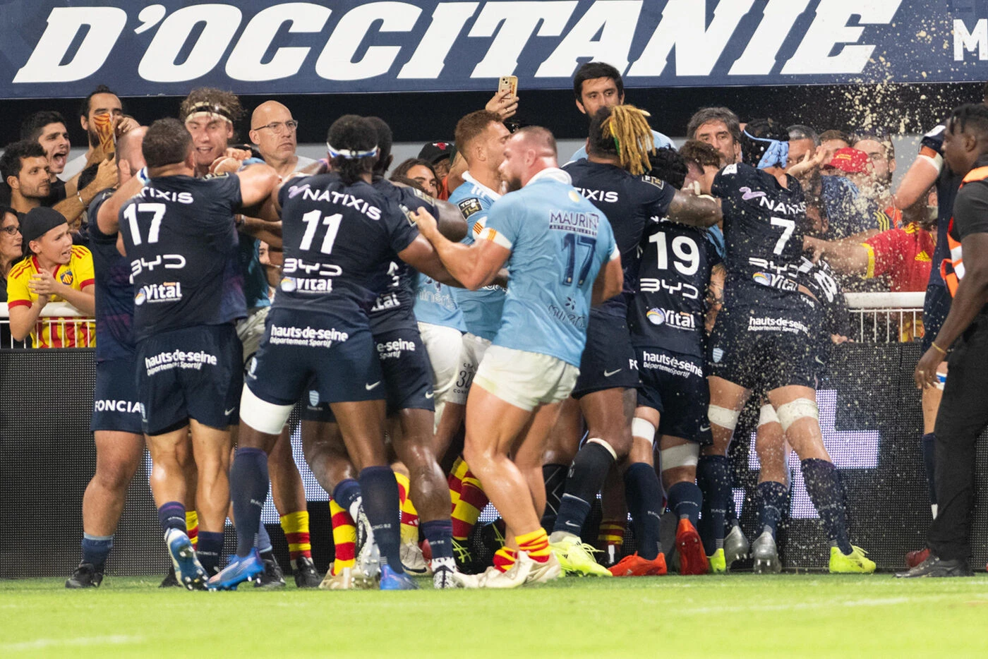 Supporter sur la pelouse, jets de gobelets : que risque Perpignan après les incidents contre le Racing 92 en Top 14 ?