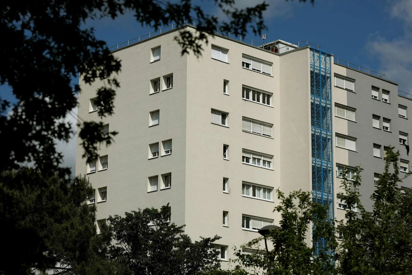 « Il sera toujours là dans mon cœur » : les parents d’Elidja, 15 ans, tué dans une fusillade à Nantes, rendent hommage à leur fils