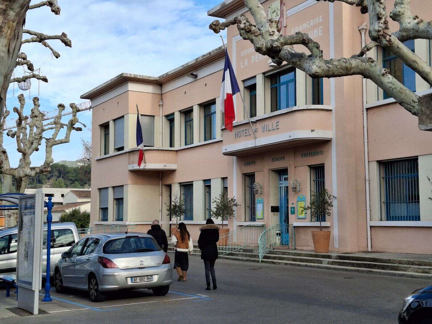 La Penne-sur-Huveaune : accusé de viols et violences conjugales, le maire reste en détention