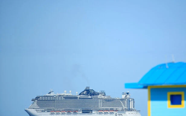 Covid-19 : une croisière test ultra surveillée au départ de Marseille