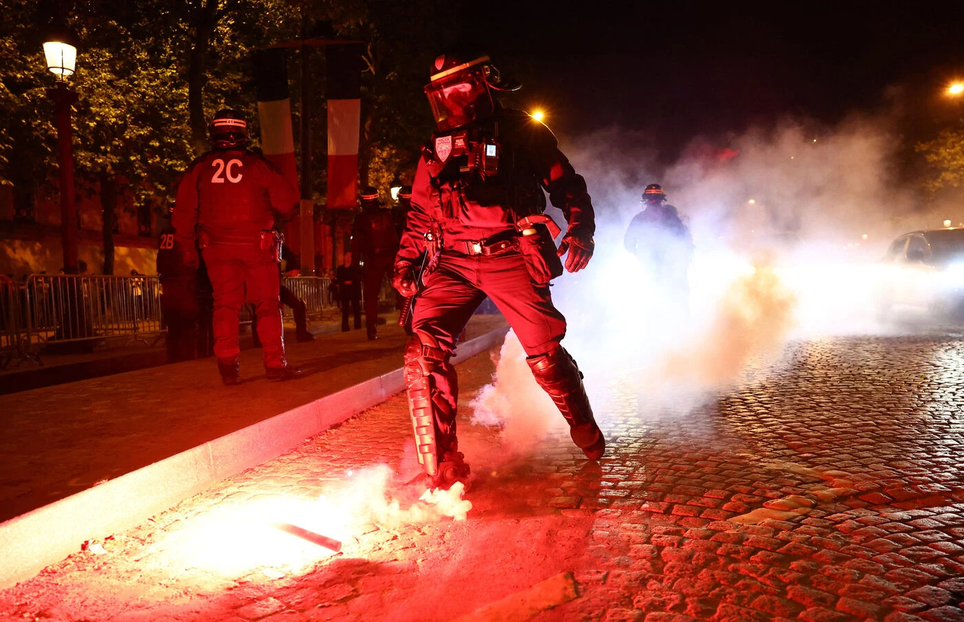 « Sonné, je me mets en boule » : un supporter dénonce des violences policières le soir de PSG-Arsenal, l’IGPN saisie