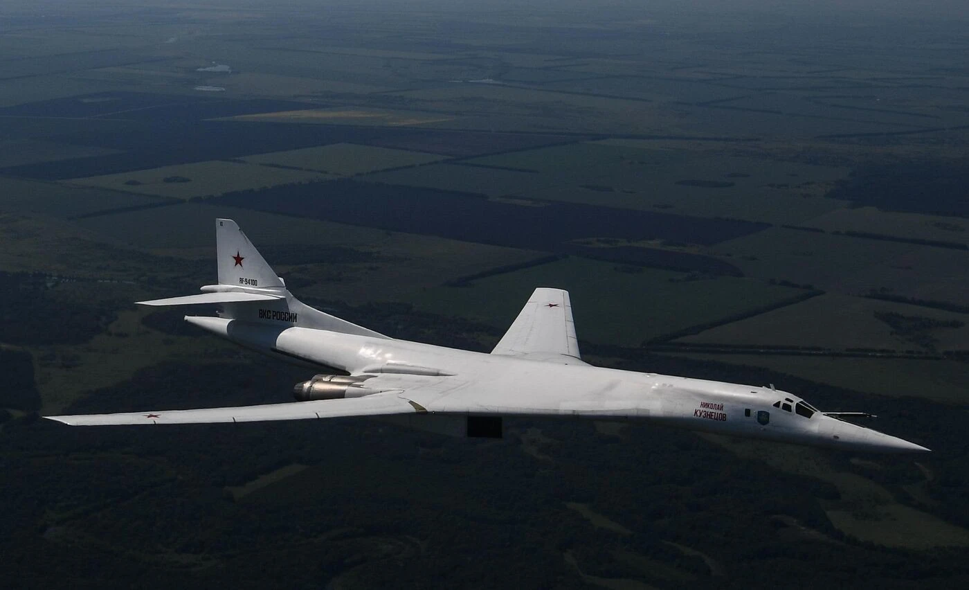 Guerre en Ukraine : qu’est-ce que le Tu-160, ce bombardier stratégique russe qui a échappé à l’opération « Toile d’araignée » ?