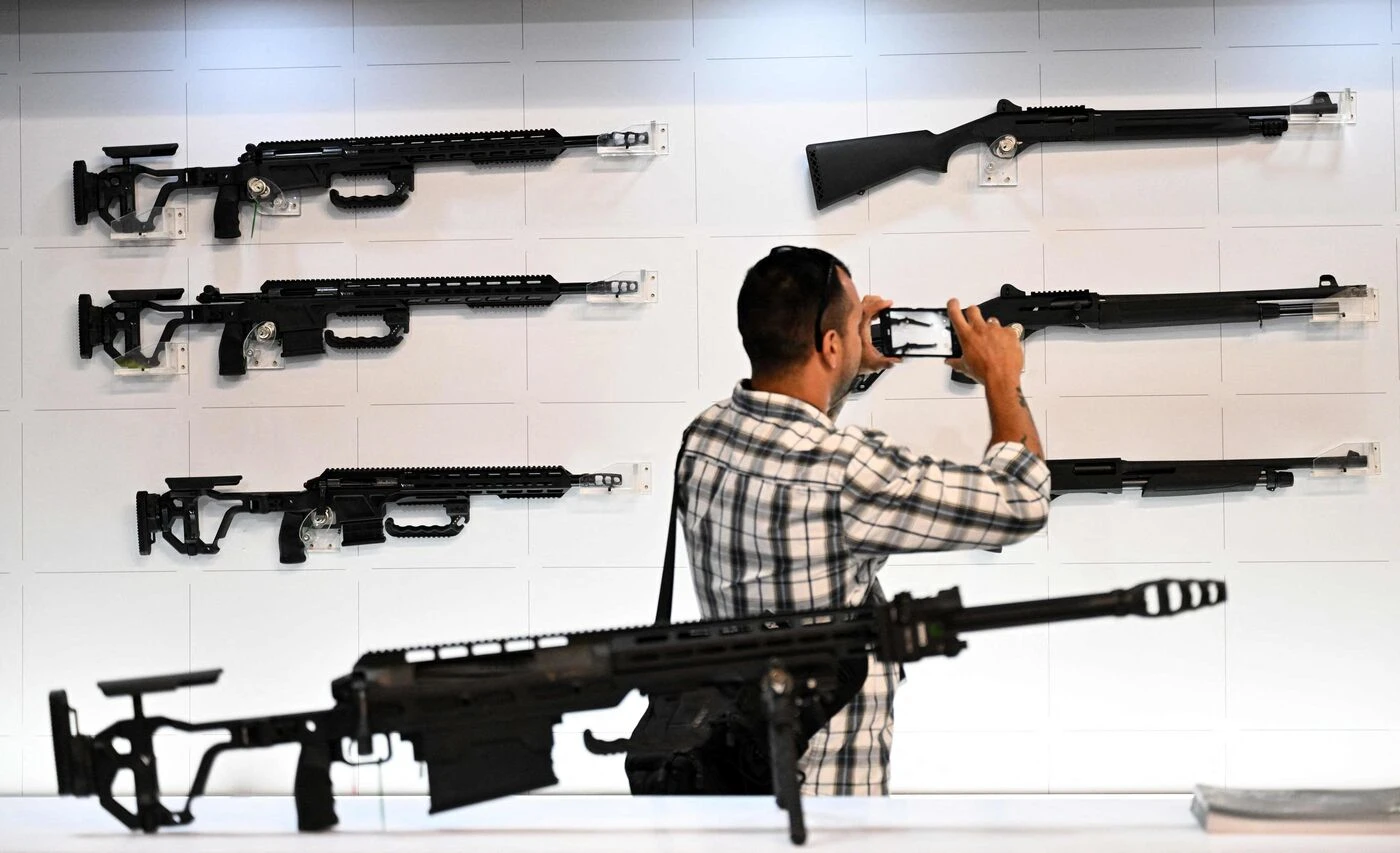 Guerre au Moyen-Orient : la France interdit les armes offensives israéliennes au salon Eurosatory