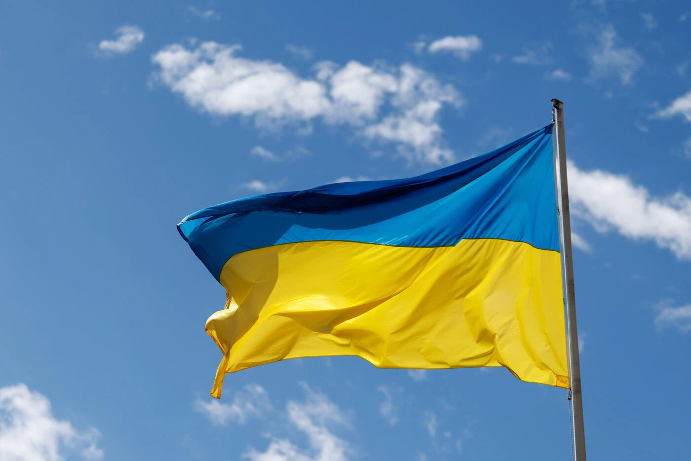 « On va retirer notre plainte » : improbable imbroglio à la mairie de Besançon autour de son drapeau ukrainien qu’elle pensait volé