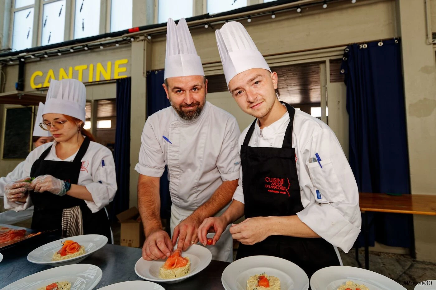 « Je comprends que c’est mon avenir » : au Havre, une brigade de réfugiés de Marioupol apprend la cuisine française et propose deux repas par semaine