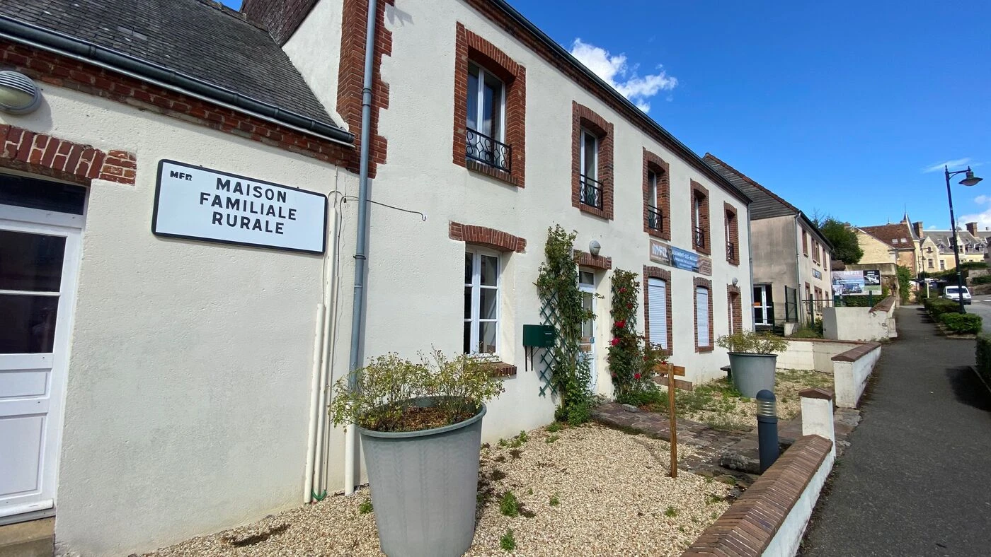 Photos dénudées, attouchements, omerta… Que se passe-t-il dans cette Maison familiale rurale d’Eure-et-Loir ?