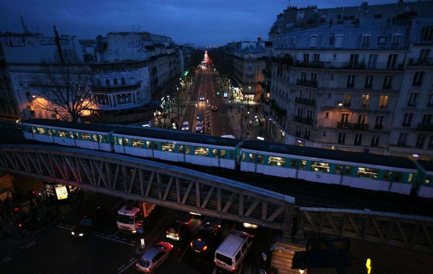 Réveillon du Nouvel An : dix-sept lignes de métro, de RER et de train ouvertes gratuitement toute la nuit