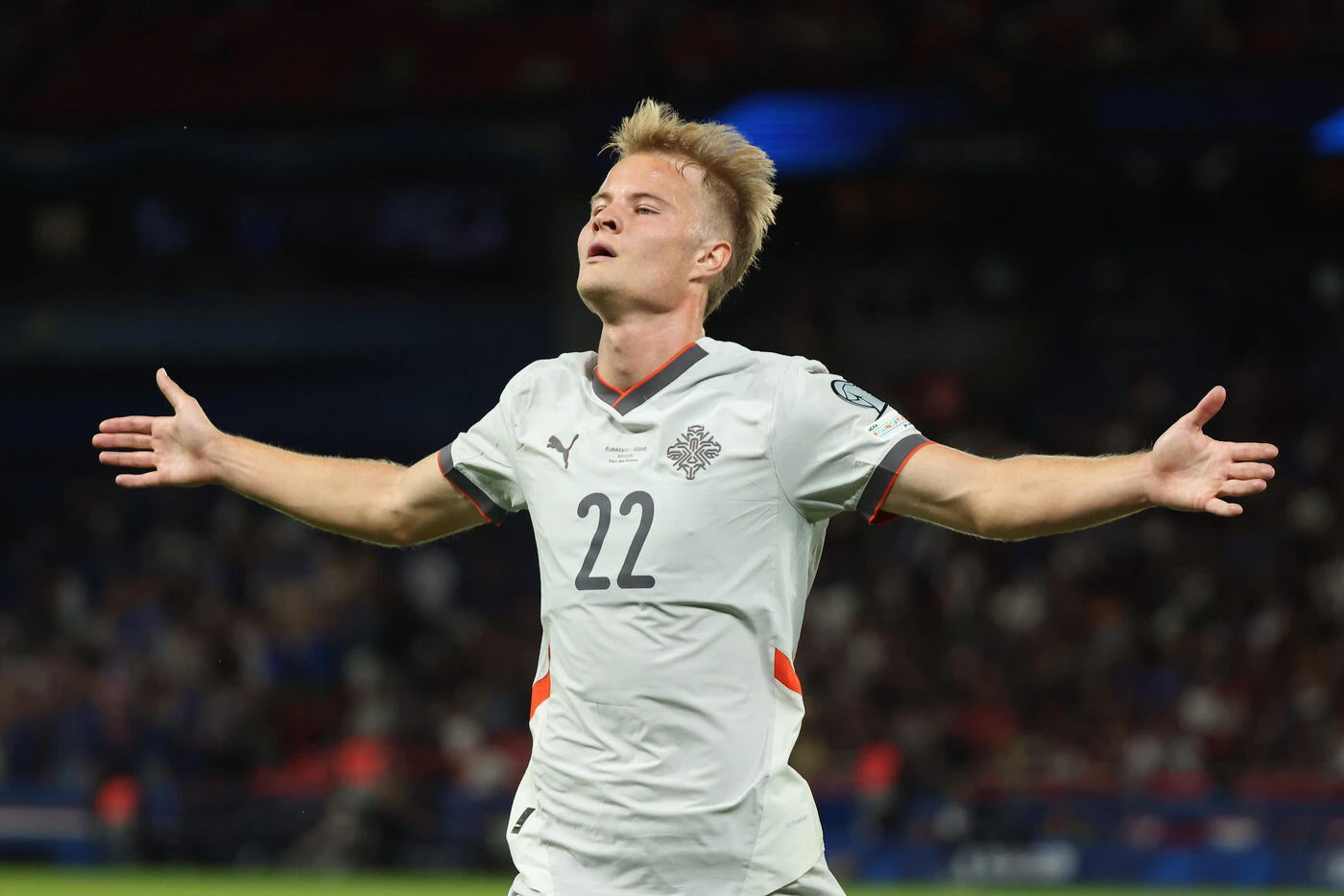 « Dans l’autre sens, les arbitres n’auraient rien fait » : l’Islande enrage après son but refusé contre les Bleus