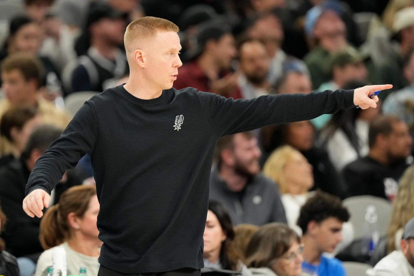 À la veille des finales NBA, un des coachs de Victor Wembanyama aux Spurs annonce son départ comme entraîneur principal d’Orlando