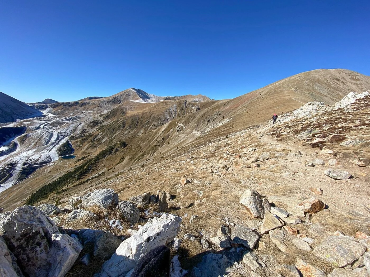 « 2 000 personnes à l’heure » : un projet de télécabine espagnole menace les réserves naturelles des Pyrénées-Orientales