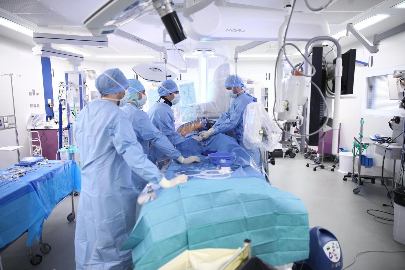 « Nous annonçons la couleur tout de suite » : pourquoi des chirurgiens veulent « s’exiler » à Bruxelles