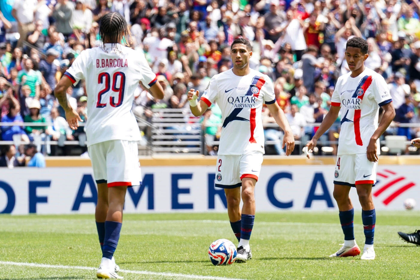 Seattle-PSG (0-2) : Paris qualifié sans trembler pour les 8es de finale, première place en prime