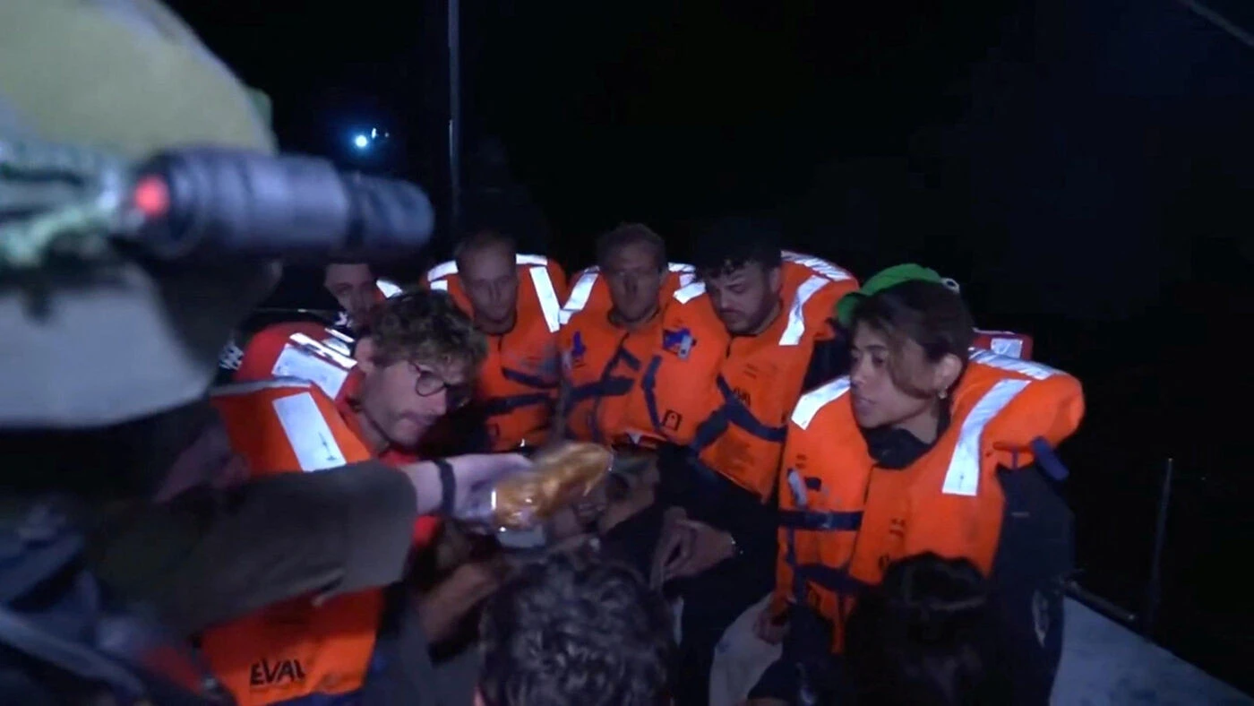 Flottille pour Gaza : politique, médecin, activistes, journalistes… Qui sont les Français à bord du Madleen ?