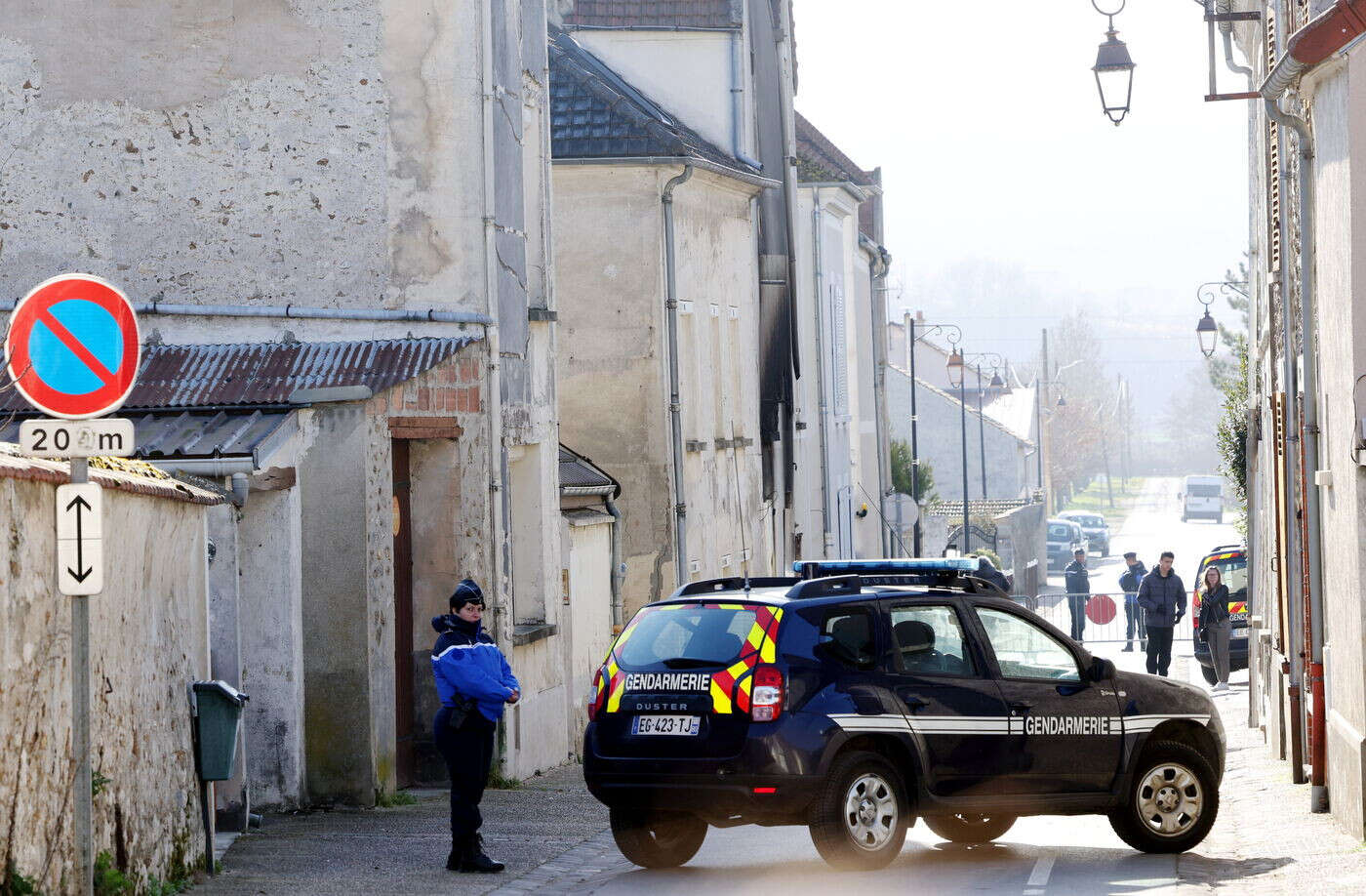 Les corps de deux hommes morts par balles découverts dans une maison située dans la Loire