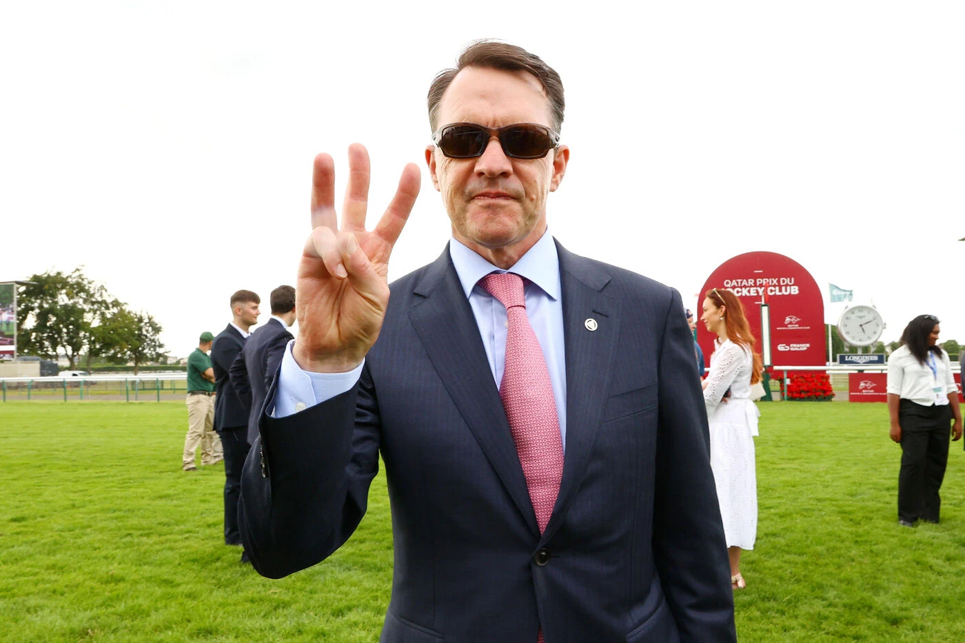 Prix du Jockey Club : l’exploit de l’entraîneur Aidan O’Brien, qui place ses trois chevaux sur le podium et conserve son titre