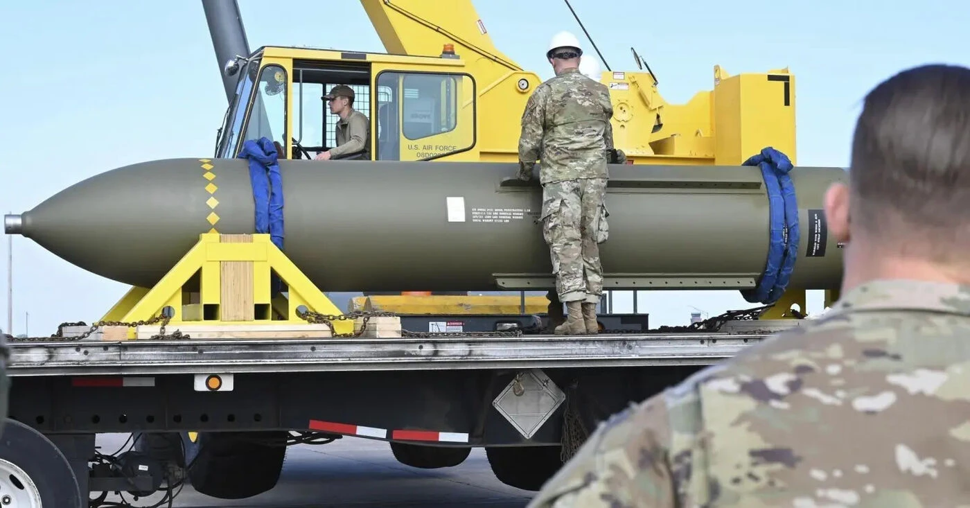 Après avoir largué des bombes GBU-57 en Iran, les États-Unis travaillent déjà sur une nouvelle génération de bombes anti-bunker