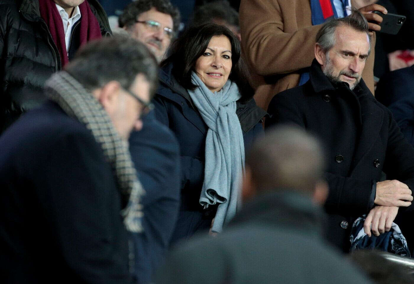 Paris : « Non, on ne vendra pas le Parc des Princes », répète Anne Hidalgo