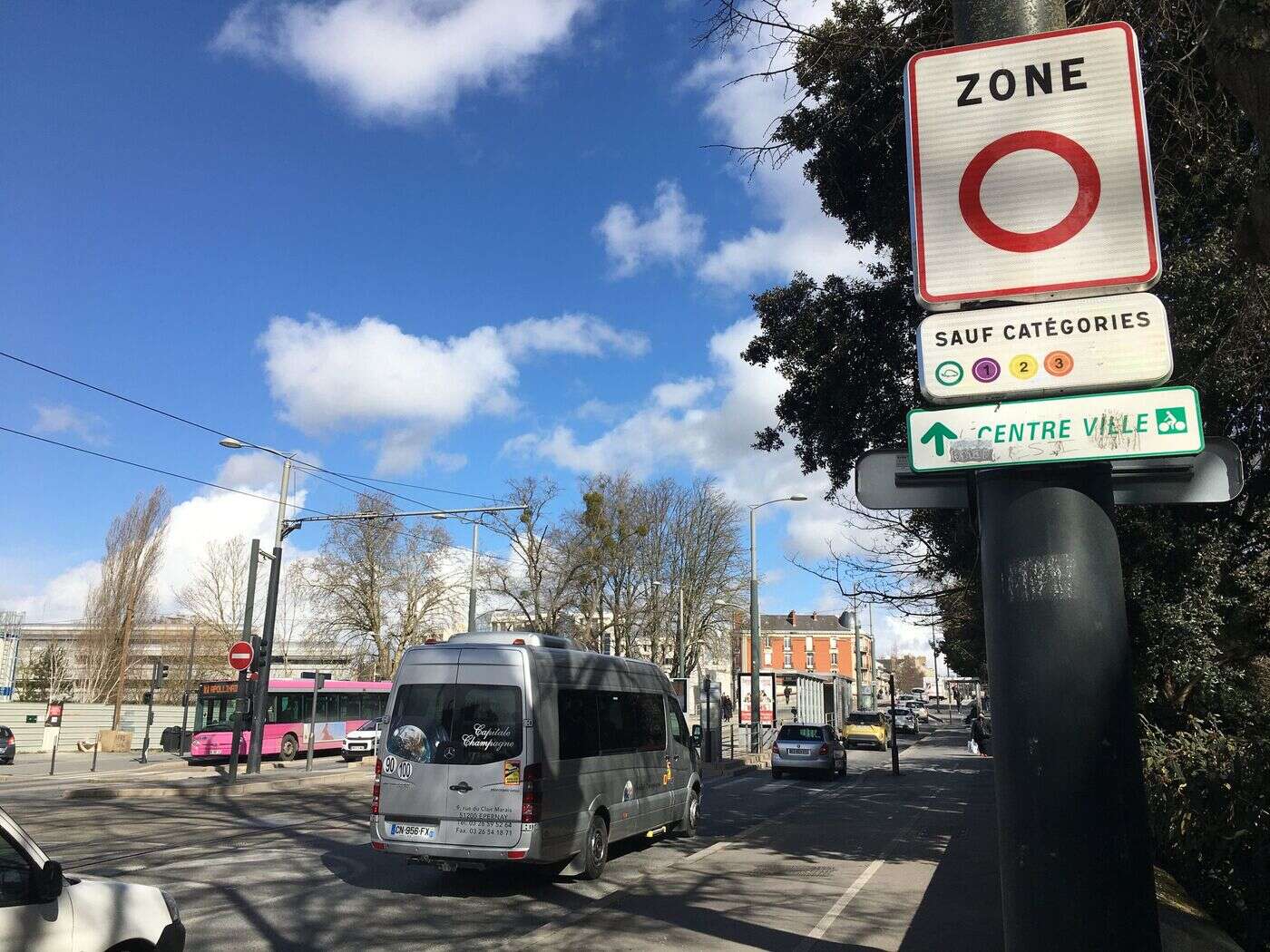 Interdiction des véhicules Crit’Air 3 dans le Grand Paris le 1er janvier : qui aura droit à une dérogation ?