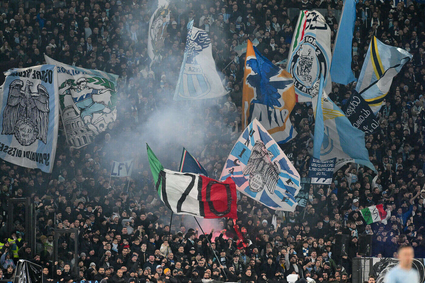 Lazio Rome - Real Sociedad : neuf blessés après la violente attaque d’ultras italiens contre les Espagnols