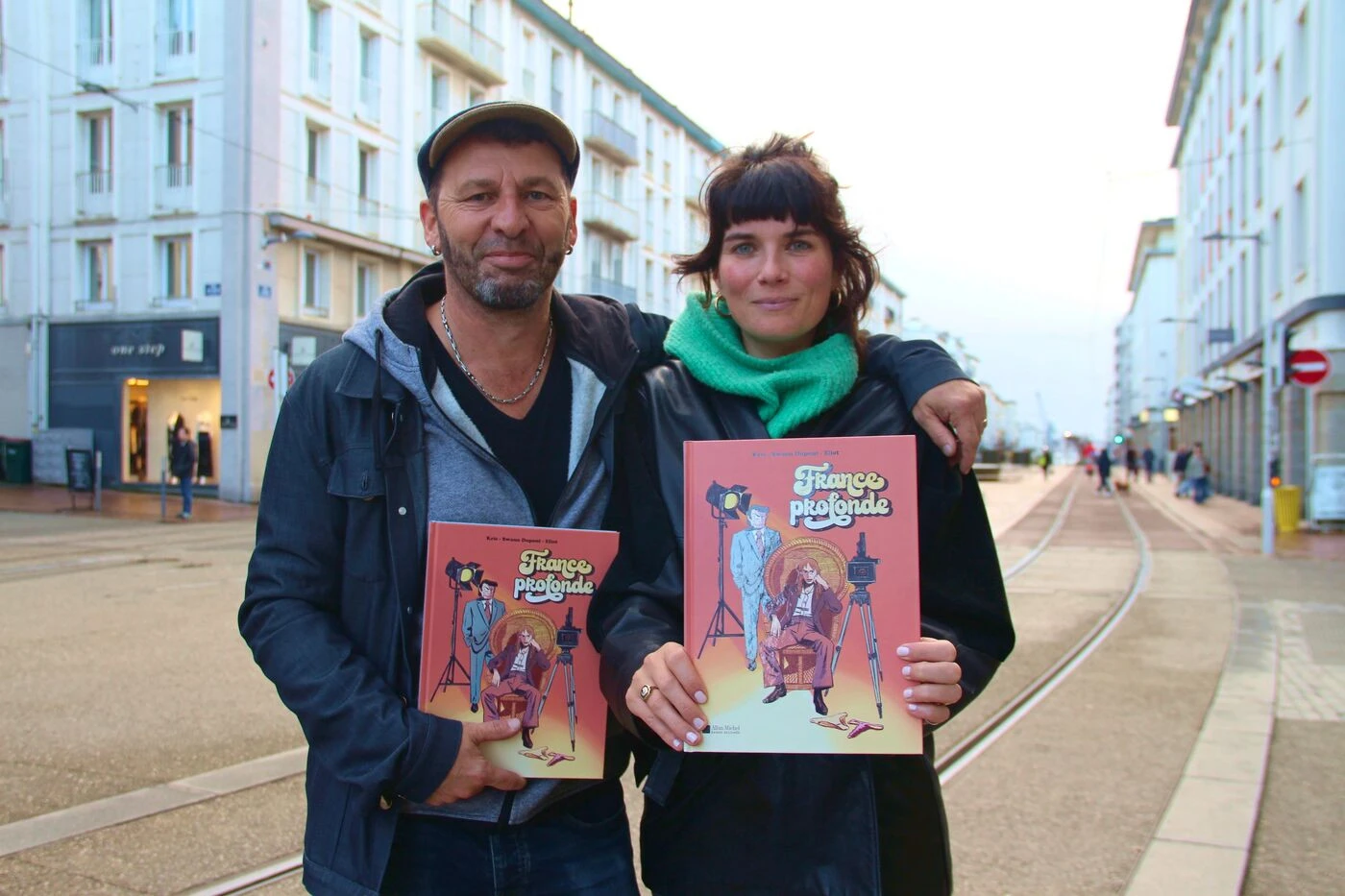 Bande dessinée : dans « France profonde», un moment clé de l’histoire du cinéma porno français raconté par un couple de Brestois