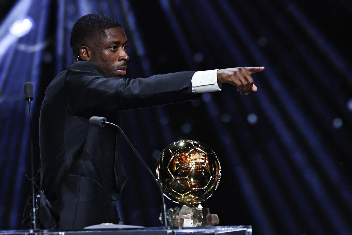 « C’est un Ballon d’or qui fait autorité » : Ousmane Dembélé « largement » en tête des votes, selon France Football