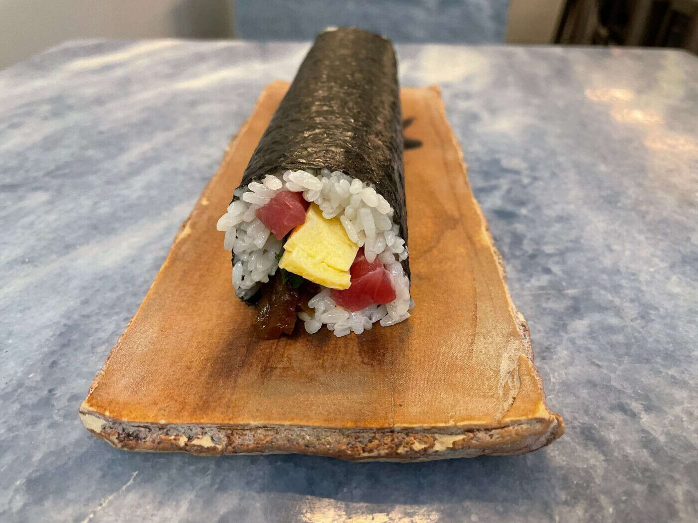 Les Japonais fêtent l’arrivée du printemps ce lundi en mangeant des makis géants ? Nos meilleures adresses à Paris