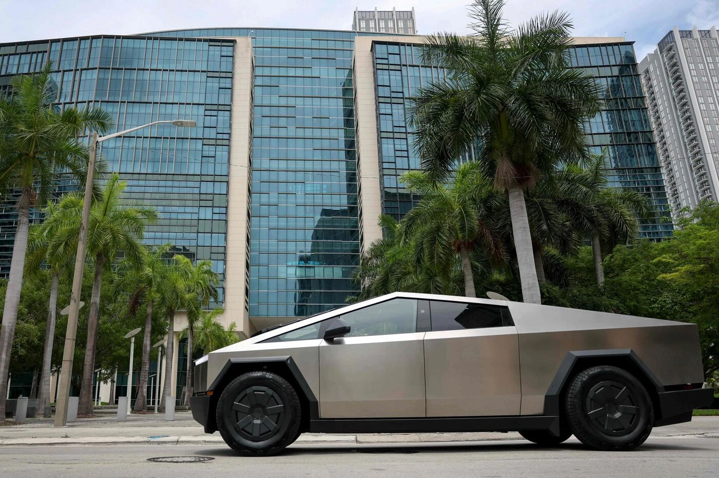 Tesla face à la justice après un accident mortel en Floride impliquant l’Autopilot