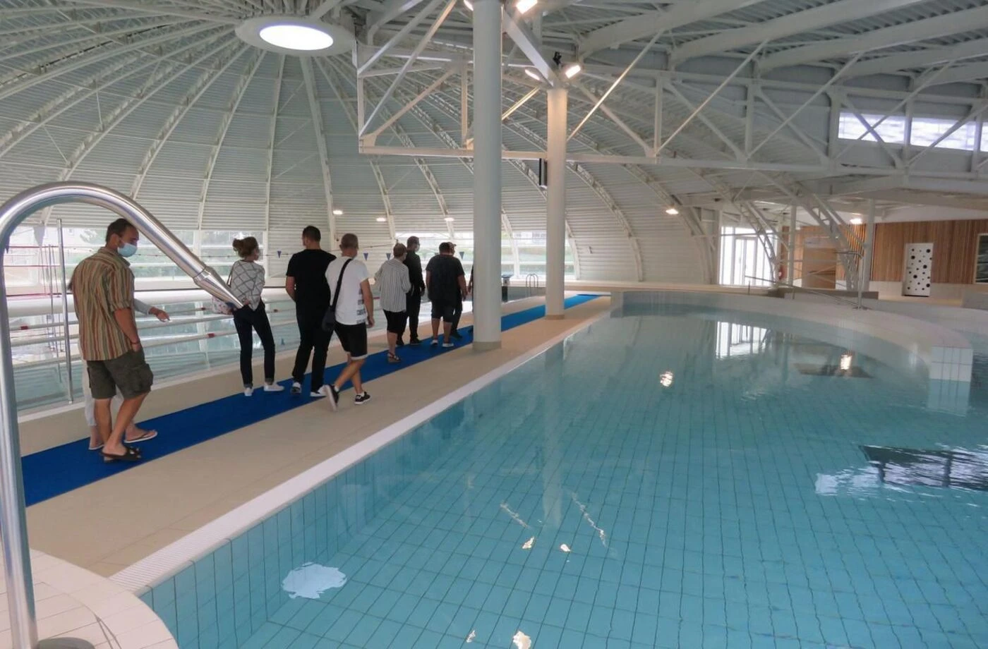 Seine-et-Marne : 200 personnes ont forcé l’entrée et envahi la piscine de Combs-la-Ville après la victoire du PSG