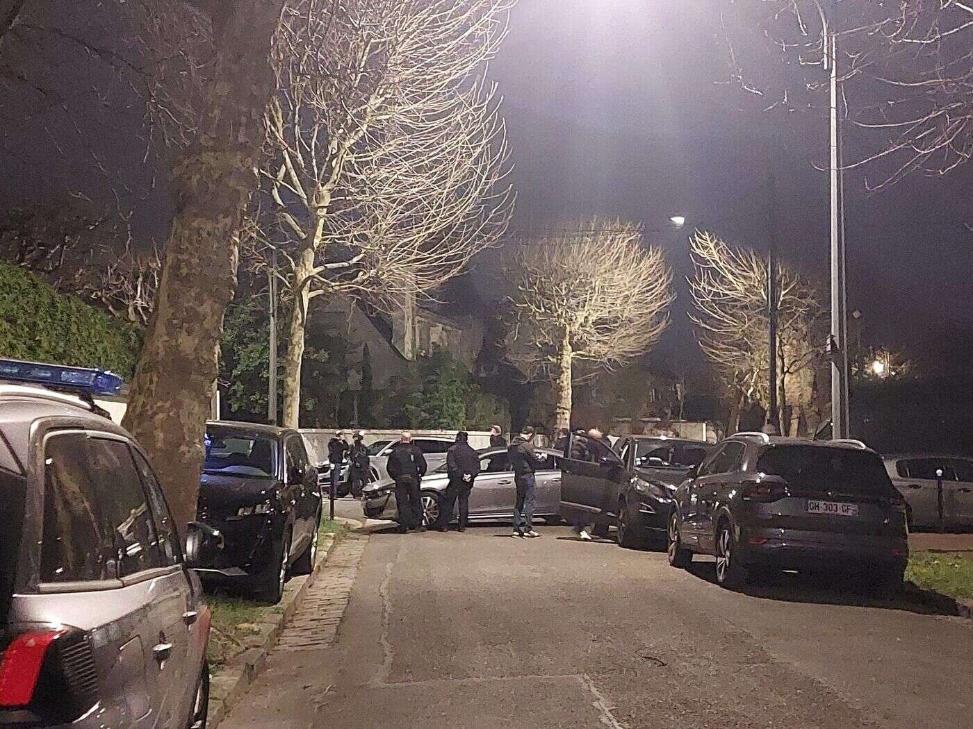 Saint-Maur : un sexagénaire suspecté de tirer sur des passants, le quartier bouclé par la police