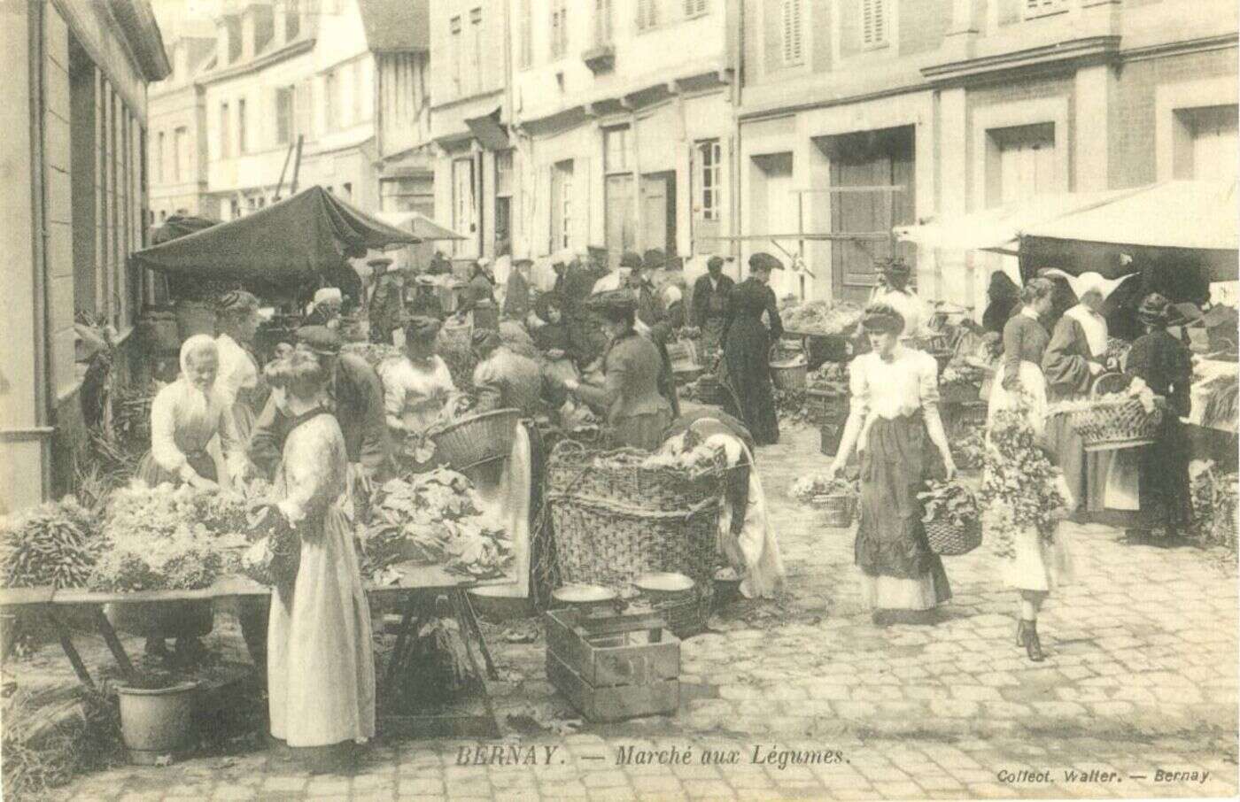 Eure : le marché de Bernay, connu pour ses « frocs » au Moyen Âge, fête ses 1 000 ans